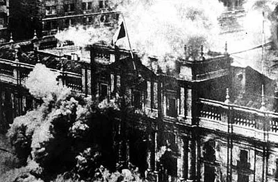 The attack on La Moneda.